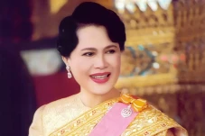 Sirikit, Ibu Raja Thailand...