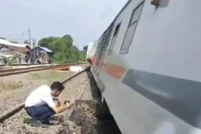 Bogie Roda KA Purwojaya...