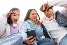 Gen Z Mendominasi Dunia...
