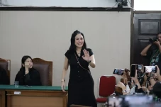 Nikita Mirzani Divonis...