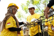 Ratusan Pemuda Aksi...