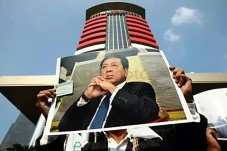 Bebas Bersyarat Setya...