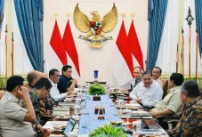 Prabowo Gelar Ratas...