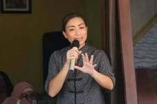 Tolak Pengunduran Diri,...