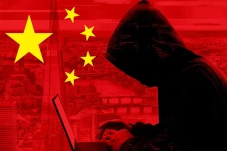 Peretas China Diduga...