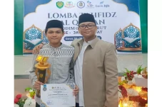 Fahmi Ahmad Santri Ponpes...