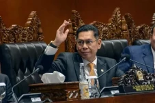 Aliansi Mahasiswa Minta...