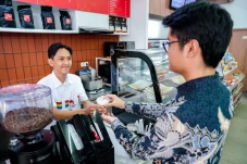 Pertamina Pastikan Standar...