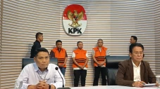 Ditetapkan Tersangka,...