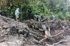 Banjir Bandang-Longsor...