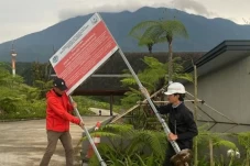 KLH Resmi Cabut Plang...