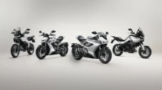 Norton Luncurkan 4 Motor...