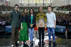 Dialog Mahasiswa Unhas,...