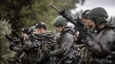 Surat dari 100 Tentara...