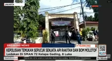 Ledakan di SMAN 72 Kelapa...