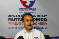 Ferry Kurnia Perindo:...