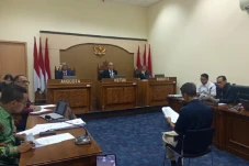 KPU Akui Tak Serahkan...