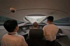 Perbandingan Biaya Kereta...
