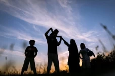 7 Tips Keluarga Harmonis...