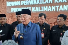Gubernur Kalsel Tegaskan...