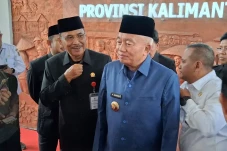 Gubernur Muhidin Dorong...