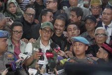Roy Suryo Cs Tidak Ditahan...
