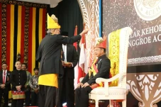 Mendagri Tito Dorong...