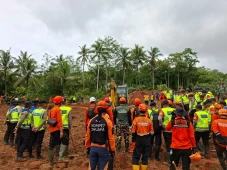 DMC Dompet Dhuafa Terus...