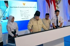 Prabowo Berpesan ke...