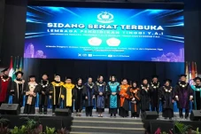 Novita Wijayanti dan...