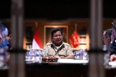 Prabowo Panggil Menteri-Kapolri...