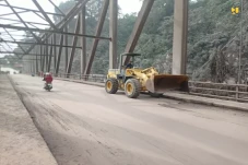 Jalan Nasional Lumajang-Malang...