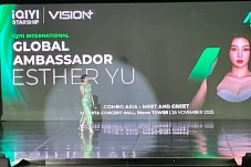 Esther Yu Puny Hobi...