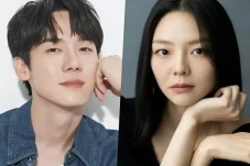 Yoo Yeon Seok dan Esom...