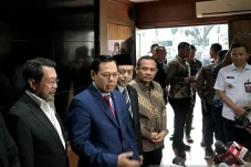 Sultan Najamudin Serukan...