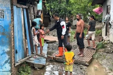 Bantu Korban Banjir...