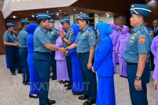 35 Pati TNI AL Naik...