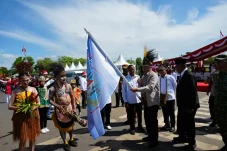 Lepas Pawai Natal 2025,...