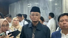 Menteri PU Targetkan...