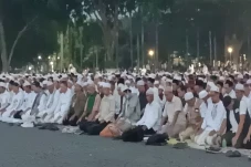 Massa Reuni 212 Mulai...