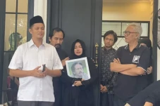 Jelang Pemakaman, Istri...