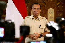 Gelar Ratas di Hambalang,...