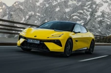 Lotus Eletre Hybrid...