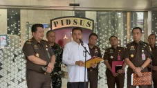 Jaksa Agung Usut Tuntas...