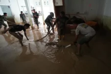 Layanan 6 Rumah Sakit...