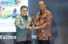 Pupuk Kaltim Dukung...