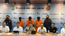 3 Orang yang Ingin Bikin...
