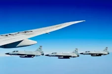 Dikawal Jet Tempur JF-17...