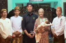 Ahmad Dhani dan Mulan...