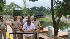 Pramono Resmikan Embung...